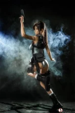 トゥームレイダー ララ・クロフト リアルドール Lara croftの等身大人人形 ボディ選択可能（ビデオ付き、166cm体、フルシリコン） - gl2203